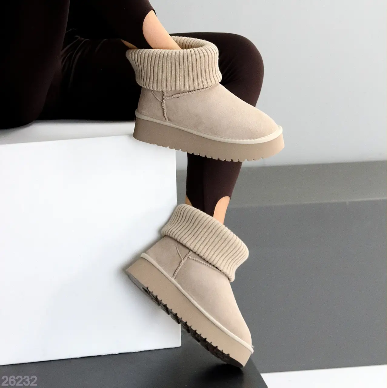 Шикарні замшеві черевики